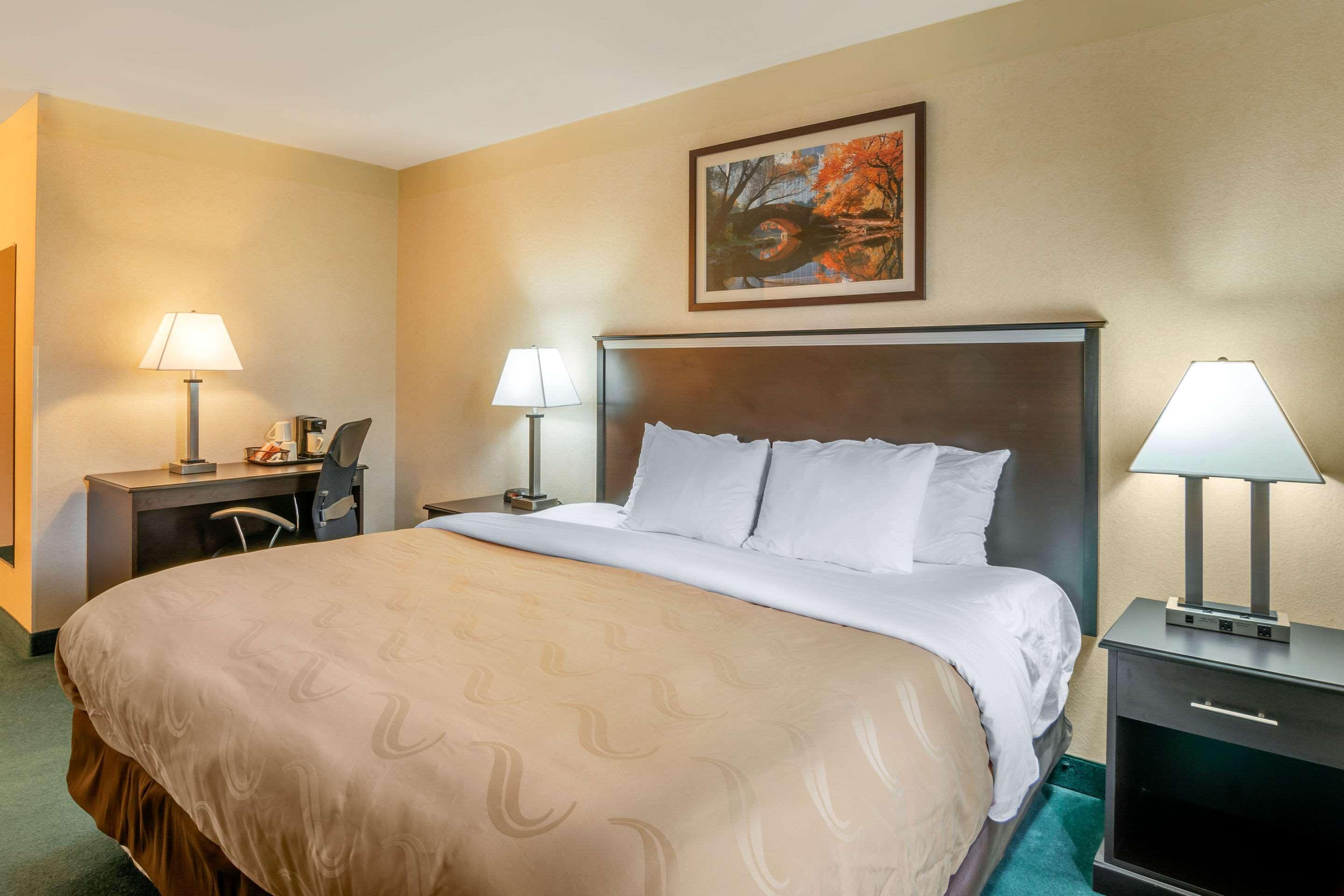 Quality Inn Bend Bagian luar foto
