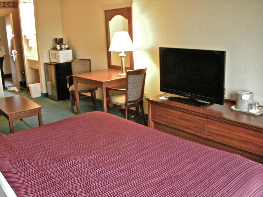Quality Inn Bend Bagian luar foto