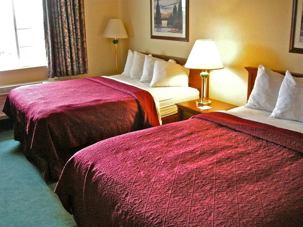 Quality Inn Bend Bagian luar foto