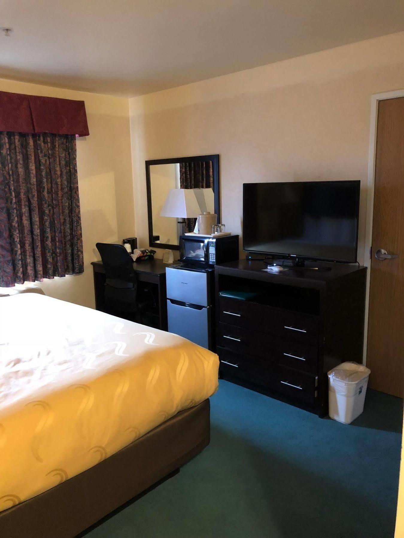 Quality Inn Bend Bagian luar foto
