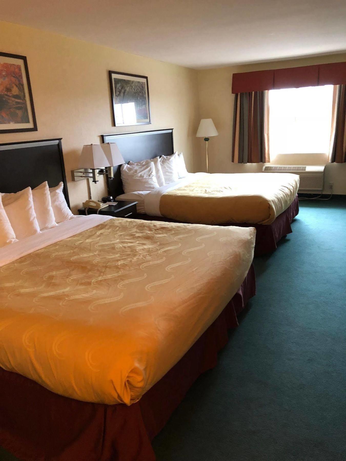 Quality Inn Bend Bagian luar foto